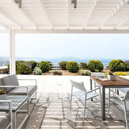 Aeri & 4* تورلوس