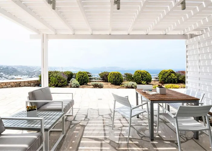 Aeri & 4* تورلوس