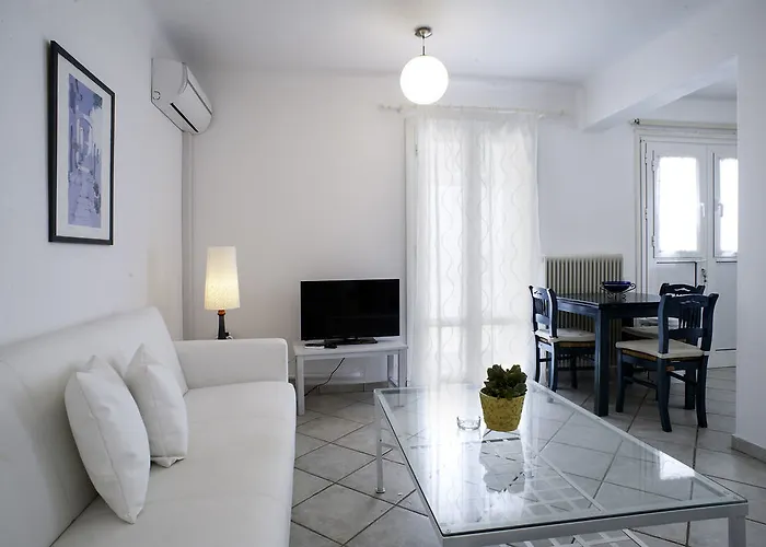 Apart Otel Aeri & Tourlos