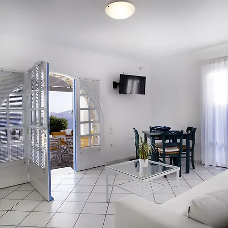 Apart Otel Aeri & Tourlos